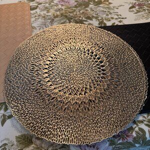 Set of 6 Benson Mills Stella Gold Round Pressed Vinyl Placemats